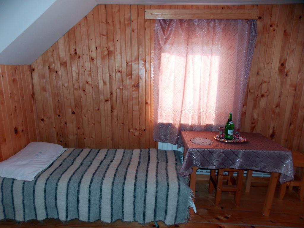 Pensiunea Paradiso Poiana Teiului Oda fotoğraf